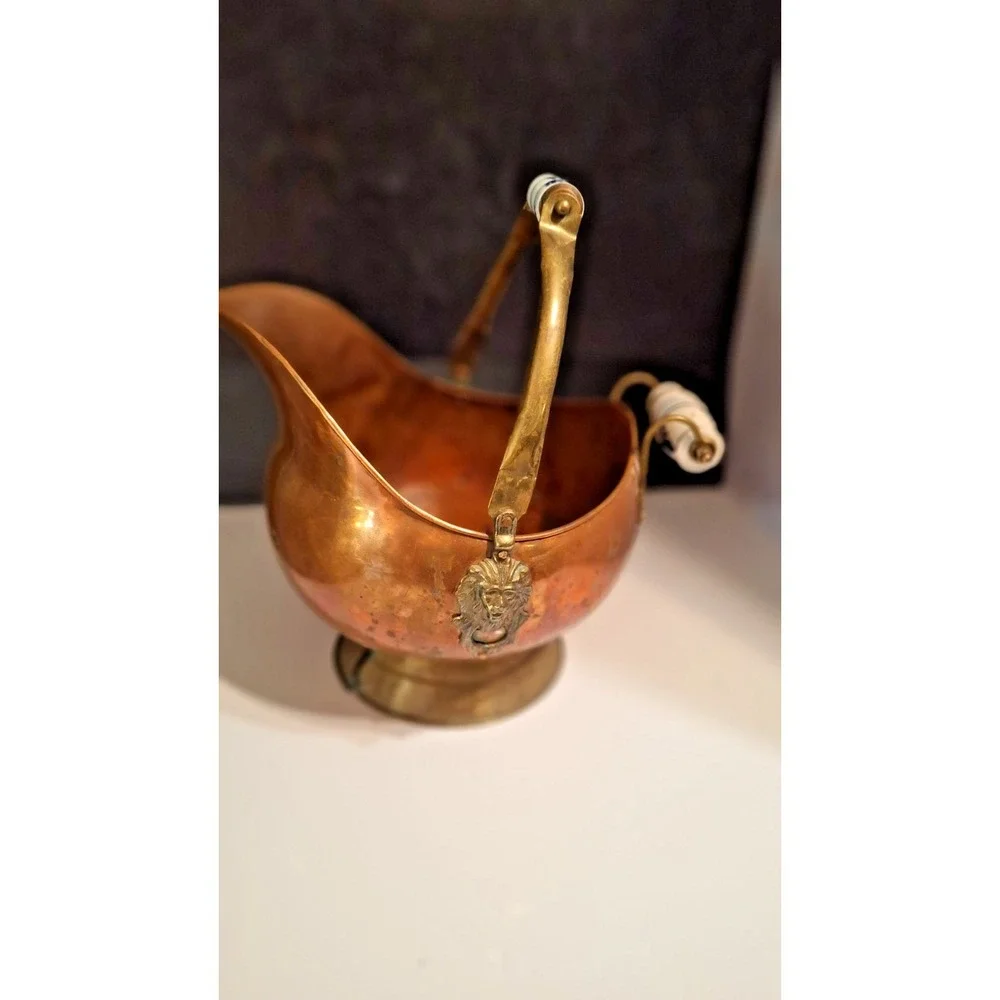 VINTAGE COPPER BRASS COAL SCUTTLE DELFT PORCELAIN HANDLES LION HEAD